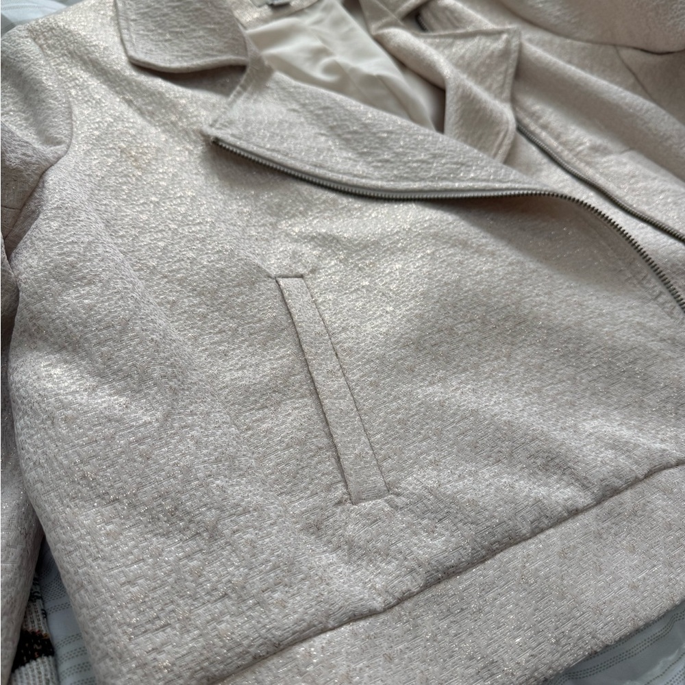 Ivory Jacket with Gold Sparkle Detail Size XXL - Picture 3 of 6